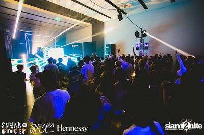 SneakaVilla & Hennessy pres. Sneak the Street at EmQuartier — photo 331