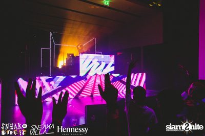 SneakaVilla & Hennessy pres. Sneak the Street at EmQuartier — photo 333