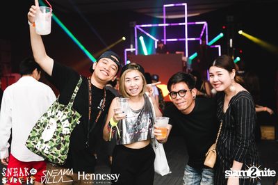 SneakaVilla & Hennessy pres. Sneak the Street at EmQuartier — photo 360