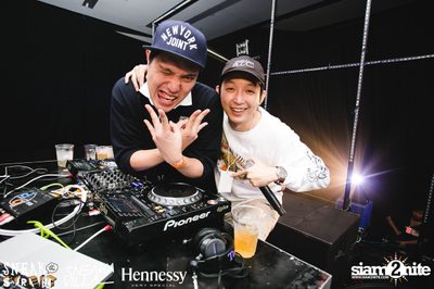 SneakaVilla & Hennessy pres. Sneak the Street at EmQuartier — photo 363