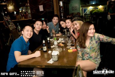 Seenspace Invasion ที่ร้าน Clouds, Fat'R Gut'z และ BREW Beers & Ciders — photo 23