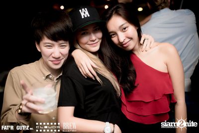 Seenspace Invasion ที่ร้าน Clouds, Fat'R Gut'z และ BREW Beers & Ciders — photo 73