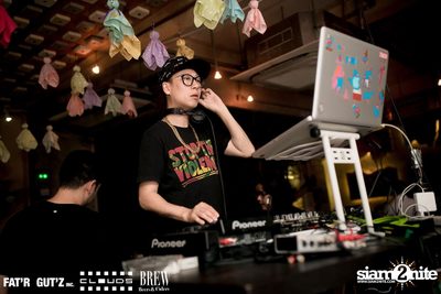 Seenspace Invasion ที่ร้าน Clouds, Fat'R Gut'z และ BREW Beers & Ciders — photo 74