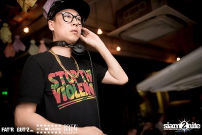 Seenspace Invasion ที่ร้าน Clouds, Fat'R Gut'z และ BREW Beers & Ciders — photo 75