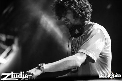 Grey Goose นำเสนอ TGIF : Mat Zo ที่ สตูดิโอ ไลฟ์ ฮอลล์ — photo 66