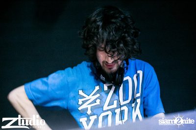 Grey Goose นำเสนอ TGIF : Mat Zo ที่ สตูดิโอ ไลฟ์ ฮอลล์ — photo 89