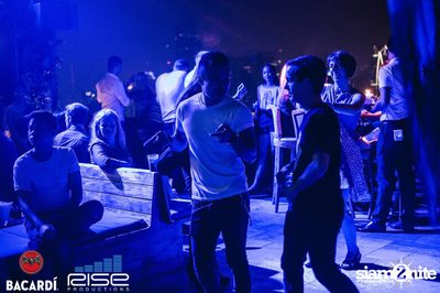 Your Love - Launch Party ที่ การ์เมอร์ซี่ ปาร์ค, อโบฟ อีเลฟเว่น — photo 10