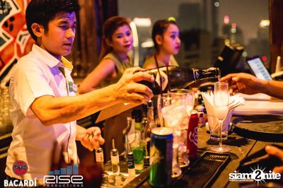 Your Love - Launch Party ที่ การ์เมอร์ซี่ ปาร์ค, อโบฟ อีเลฟเว่น — photo 18