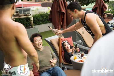 G-Spot นำเสนอ Splash Out Pool Party ที่โรงแรม ดับเบิลทรี บาย ฮิลตัน — photo 38