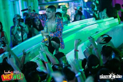 Wet & Wild 2015 ที่ ซานโตรินี่ วอเตอร์ แฟนตาซี (อัลบั้มที่ 1) — photo 147