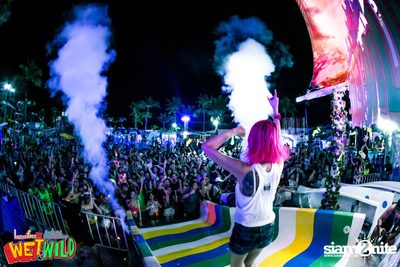 Wet & Wild 2015 ที่ ซานโตรินี่ วอเตอร์ แฟนตาซี (อัลบั้มที่ 1) — photo 291