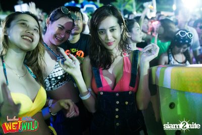 Wet & Wild 2015 ที่ ซานโตรินี่ วอเตอร์ แฟนตาซี (อัลบั้มที่ 1) — photo 305