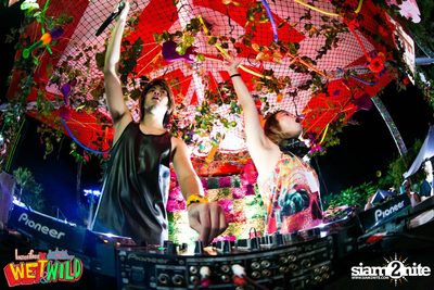 Wet & Wild 2015 ที่ ซานโตรินี่ วอเตอร์ แฟนตาซี (อัลบั้มที่ 1) — photo 333