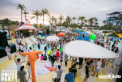 Wet & Wild 2015 ที่ ซานโตรินี่ วอเตอร์ แฟนตาซี (อัลบั้มที่ 2) — photo 1