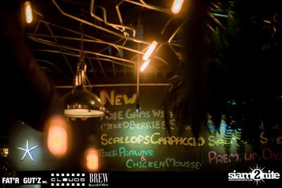 Seenspace Invasion ที่ร้าน Clouds, Fat'R Gut'z และ BREW Beers & Ciders — photo 14