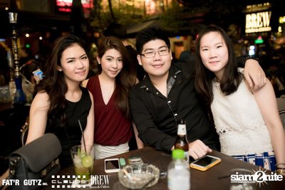 Seenspace Invasion ที่ร้าน Clouds, Fat'R Gut'z และ BREW Beers & Ciders — photo 29