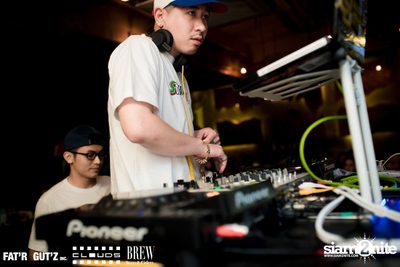 Seenspace Invasion ที่ร้าน Clouds, Fat'R Gut'z และ BREW Beers & Ciders — photo 37