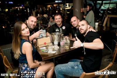 Seenspace Invasion ที่ร้าน Clouds, Fat'R Gut'z และ BREW Beers & Ciders — photo 100