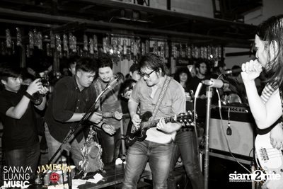คอนเสิร์ต อพาร์ทเม้นท์ คุณป้า ที่ ปาร์กกิ้งทอย วัด — photo 220