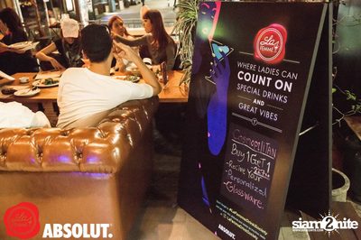 Absolut presents La Femme Drink Society at 7th Street — photo 17