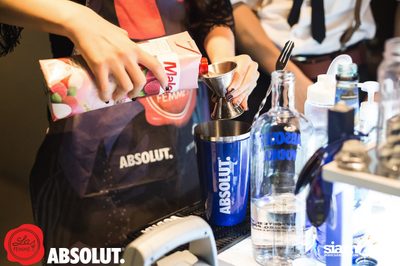 Absolut presents La Femme Drink Society at 7th Street — photo 67