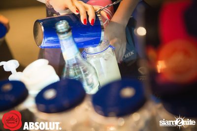 Absolut presents La Femme Drink Society at 7th Street — photo 95