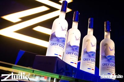 Grey Goose นำเสนอ TGIF : TV Noise ที่ สตูดิโอ ไลฟ์ ฮอลล์ — photo 5