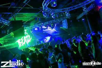 Grey Goose นำเสนอ TGIF : TV Noise ที่ สตูดิโอ ไลฟ์ ฮอลล์ — photo 7