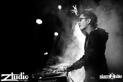Grey Goose นำเสนอ TGIF : TV Noise ที่ สตูดิโอ ไลฟ์ ฮอลล์ — photo 21