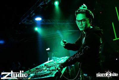Grey Goose นำเสนอ TGIF : TV Noise ที่ สตูดิโอ ไลฟ์ ฮอลล์ — photo 22