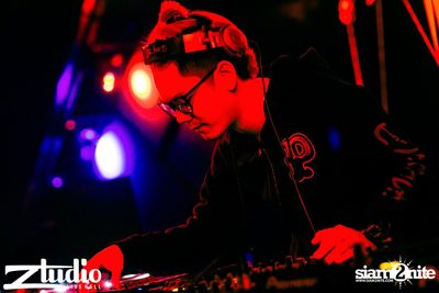 Grey Goose นำเสนอ TGIF : TV Noise ที่ สตูดิโอ ไลฟ์ ฮอลล์ — photo 24