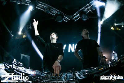 Grey Goose นำเสนอ TGIF : TV Noise ที่ สตูดิโอ ไลฟ์ ฮอลล์ — photo 34