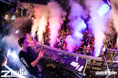 Grey Goose นำเสนอ TGIF : TV Noise ที่ สตูดิโอ ไลฟ์ ฮอลล์ — photo 38