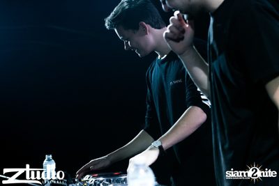 Grey Goose นำเสนอ TGIF : TV Noise ที่ สตูดิโอ ไลฟ์ ฮอลล์ — photo 55