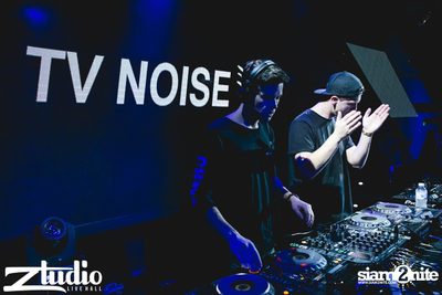 Grey Goose นำเสนอ TGIF : TV Noise ที่ สตูดิโอ ไลฟ์ ฮอลล์ — photo 65