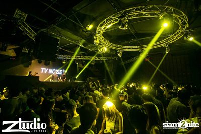 Grey Goose นำเสนอ TGIF : TV Noise ที่ สตูดิโอ ไลฟ์ ฮอลล์ — photo 90