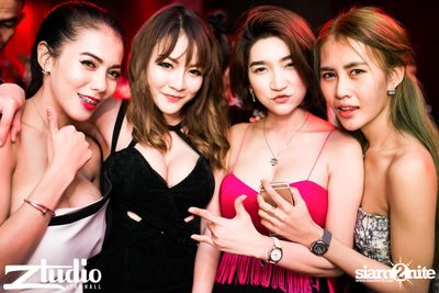 Grey Goose นำเสนอ TGIF : TV Noise ที่ สตูดิโอ ไลฟ์ ฮอลล์ — photo 123