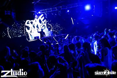 Grey Goose นำเสนอ TGIF : TV Noise ที่ สตูดิโอ ไลฟ์ ฮอลล์ — photo 124