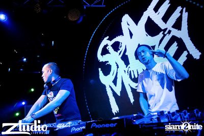 Grey Goose นำเสนอ TGIF : TV Noise ที่ สตูดิโอ ไลฟ์ ฮอลล์ — photo 128
