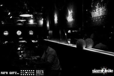 Seenspace Invasion ที่ร้าน Clouds, Fat'R Gut'z และ BREW Beers & Ciders — photo 12