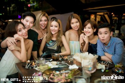 Seenspace Invasion ที่ร้าน Clouds, Fat'R Gut'z และ BREW Beers & Ciders — photo 13