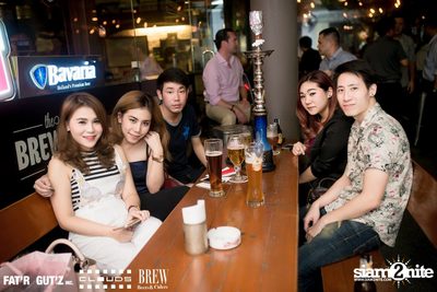 Seenspace Invasion ที่ร้าน Clouds, Fat'R Gut'z และ BREW Beers & Ciders — photo 18