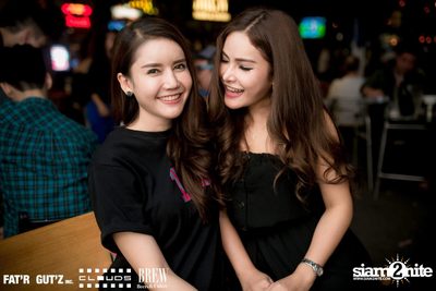 Seenspace Invasion ที่ร้าน Clouds, Fat'R Gut'z และ BREW Beers & Ciders — photo 25