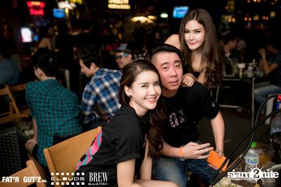 Seenspace Invasion ที่ร้าน Clouds, Fat'R Gut'z และ BREW Beers & Ciders — photo 26