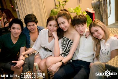 Seenspace Invasion ที่ร้าน Clouds, Fat'R Gut'z และ BREW Beers & Ciders — photo 76