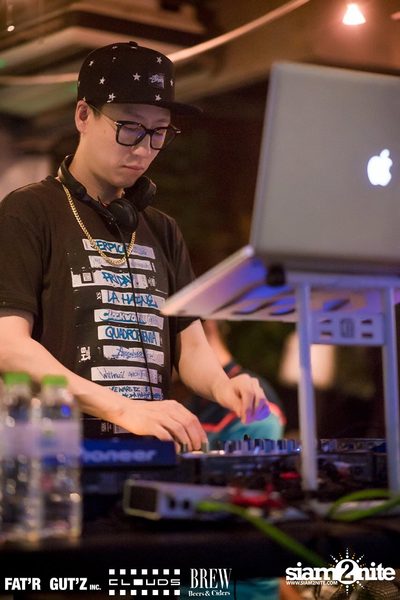 Seenspace Invasion ที่ร้าน Clouds, Fat'R Gut'z และ BREW Beers & Ciders — photo 101