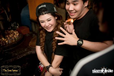 Tony Touch ที่ ดิ ไอร่อน แฟรี่, สุขุมวิท ซอย 55 — photo 16
