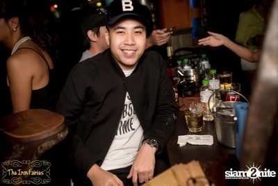 Tony Touch ที่ ดิ ไอร่อน แฟรี่, สุขุมวิท ซอย 55 — photo 22