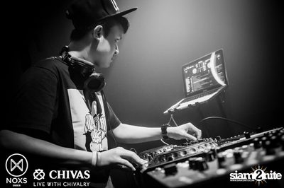 Friday Night at NOXS Bangkok, Ekamai-Raminthra — photo 9