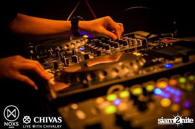 Friday Night at NOXS Bangkok, Ekamai-Raminthra — photo 10